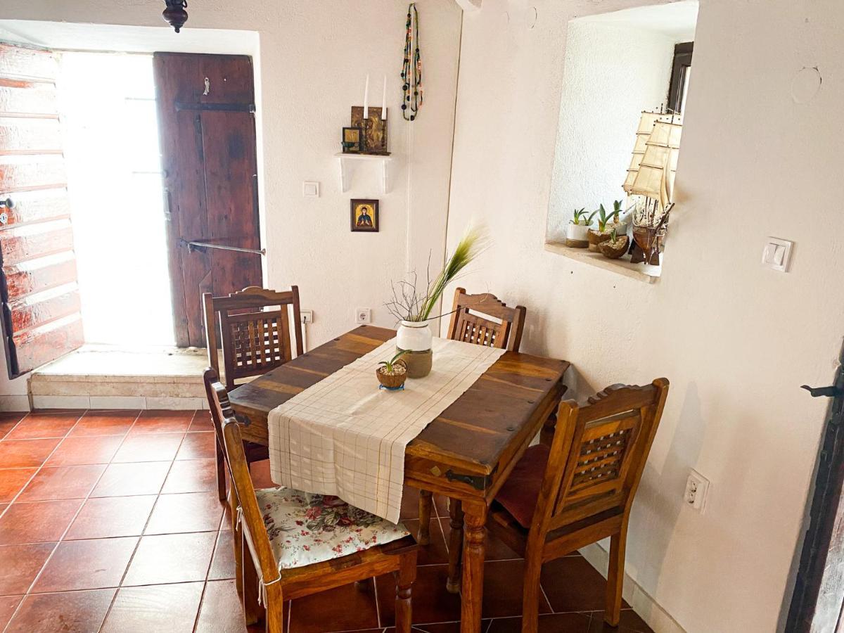 Charming Bohemian House In Perast Villa Dış mekan fotoğraf