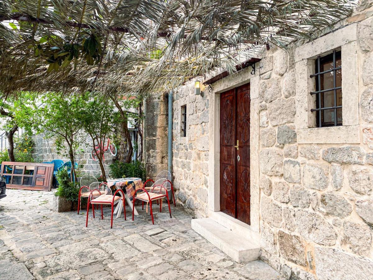 Charming Bohemian House In Perast Villa Dış mekan fotoğraf