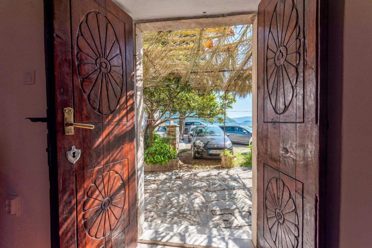 Charming Bohemian House In Perast Villa Dış mekan fotoğraf