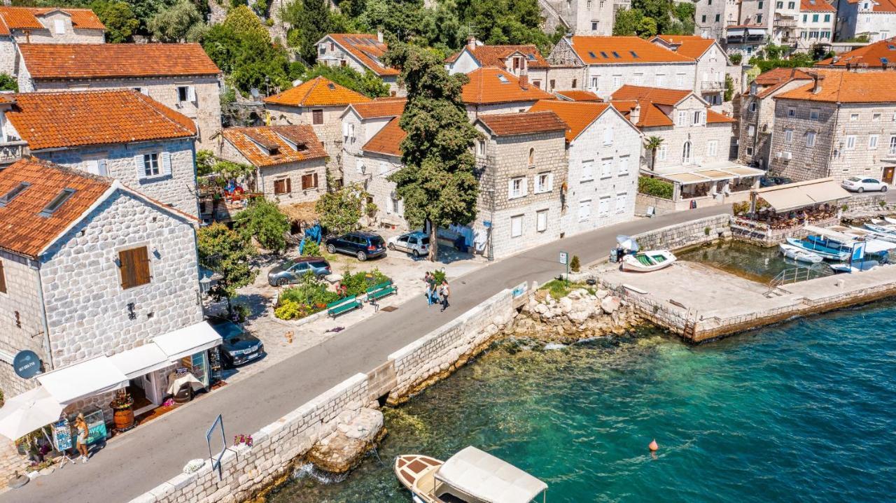 Charming Bohemian House In Perast Villa Dış mekan fotoğraf