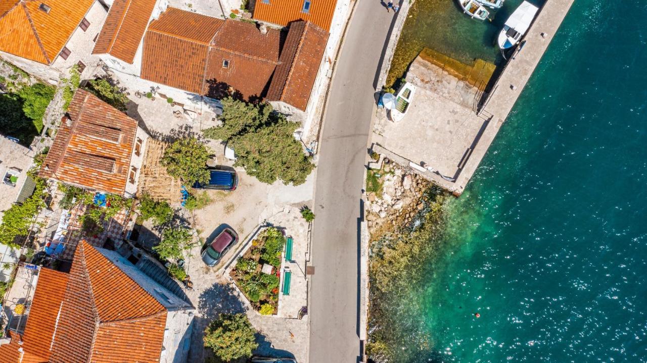 Charming Bohemian House In Perast Villa Dış mekan fotoğraf